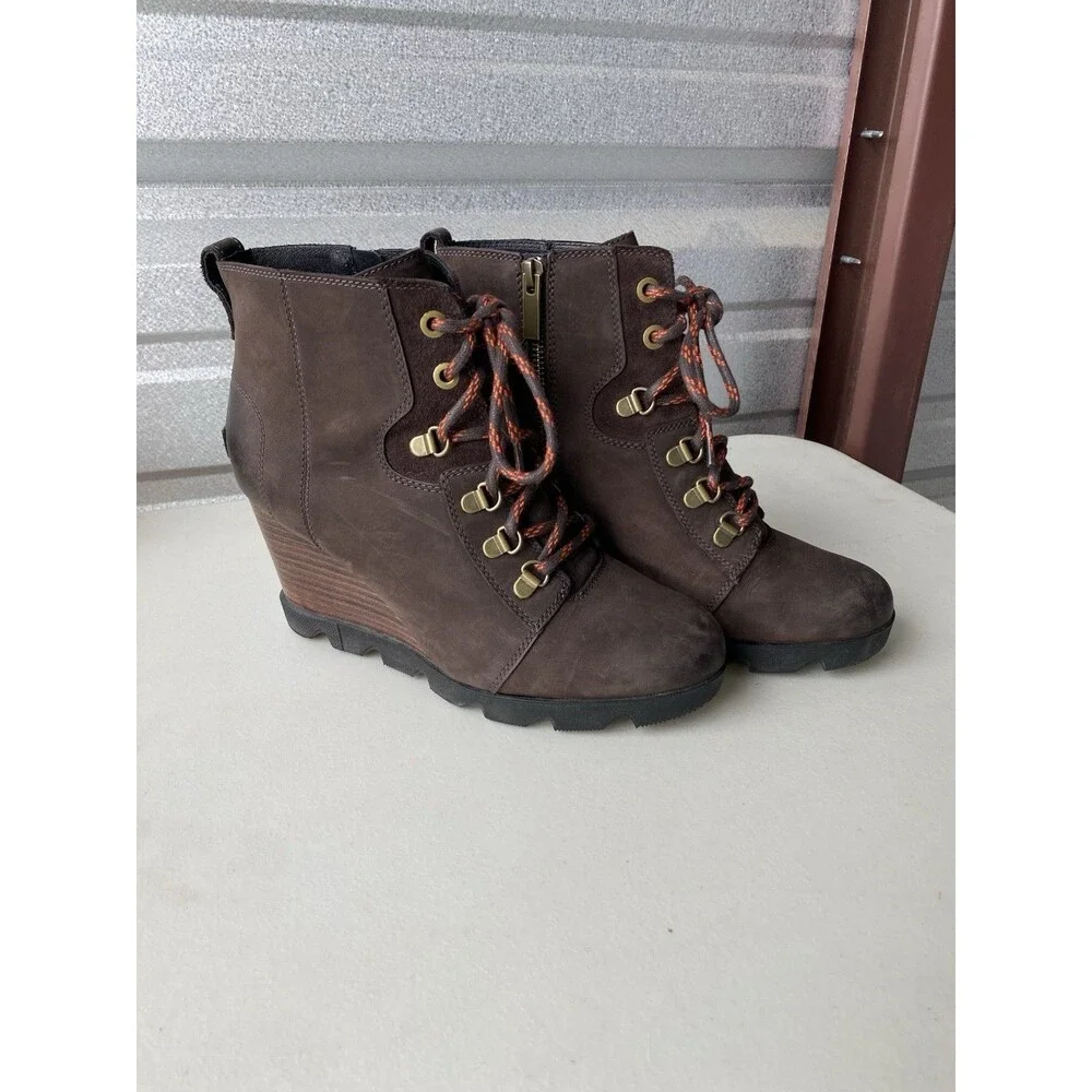 SOREL Joan Laceup WEDGE BOOTS All Weather Ankle BOOTIE Womens Size 9